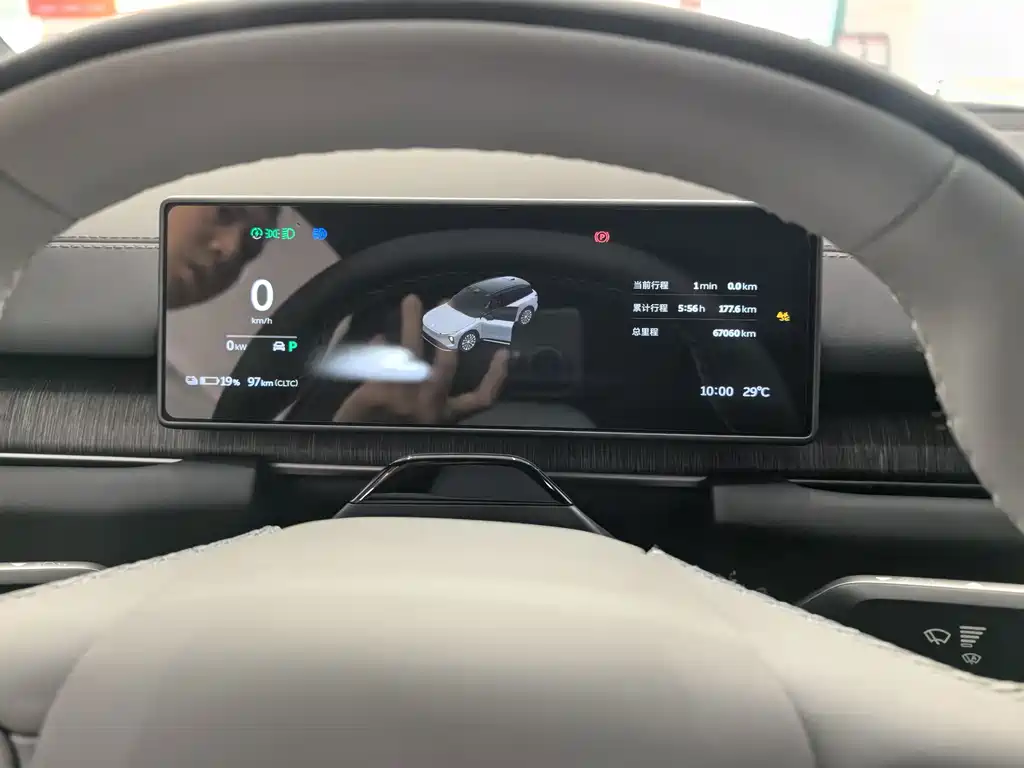 NIO ES6 — миниатюра 9