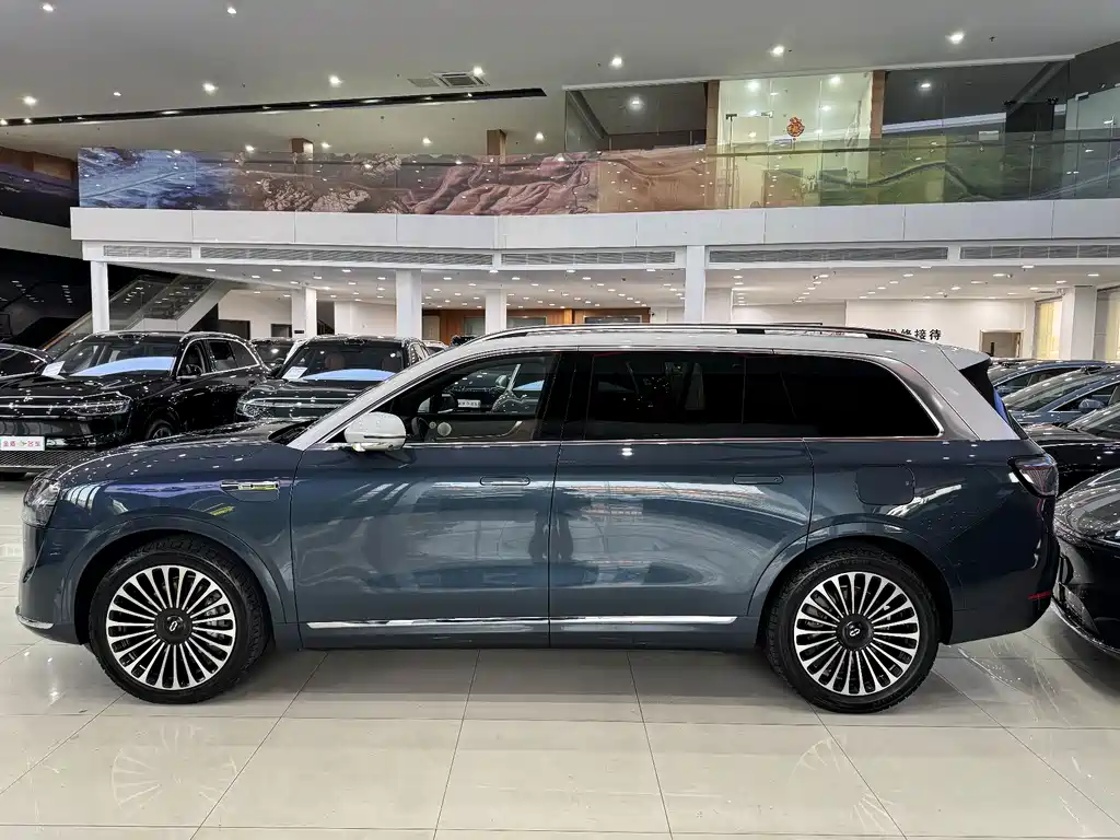 AITO ASK THE WORLD M9