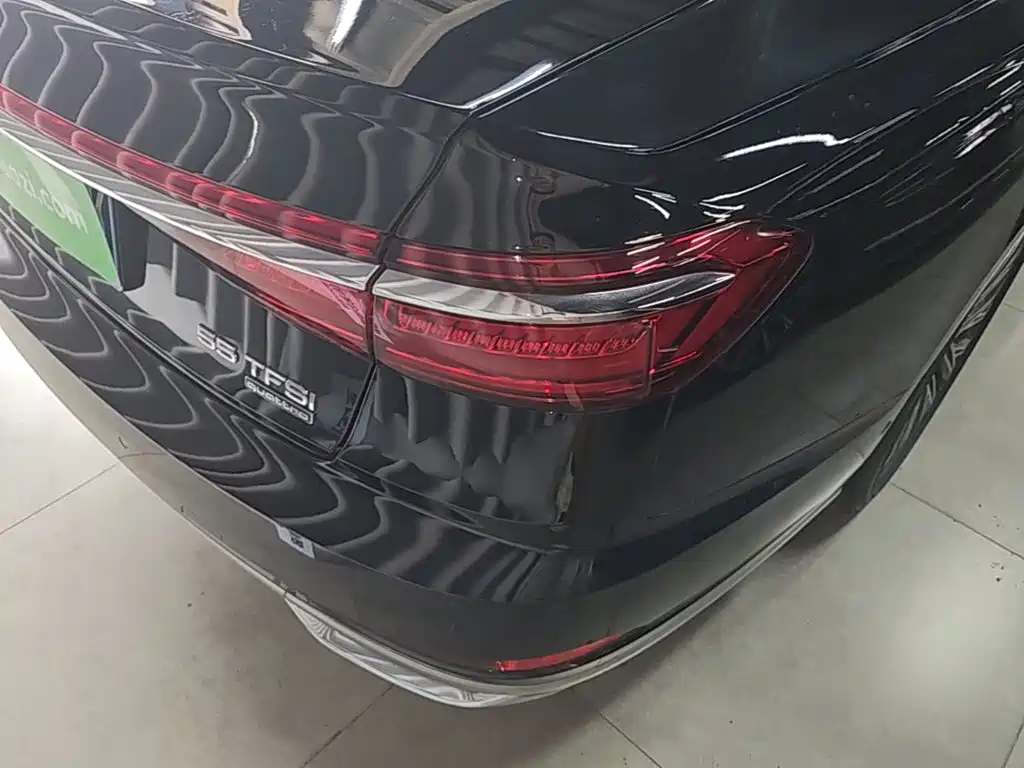 Audi A8 — миниатюра 8