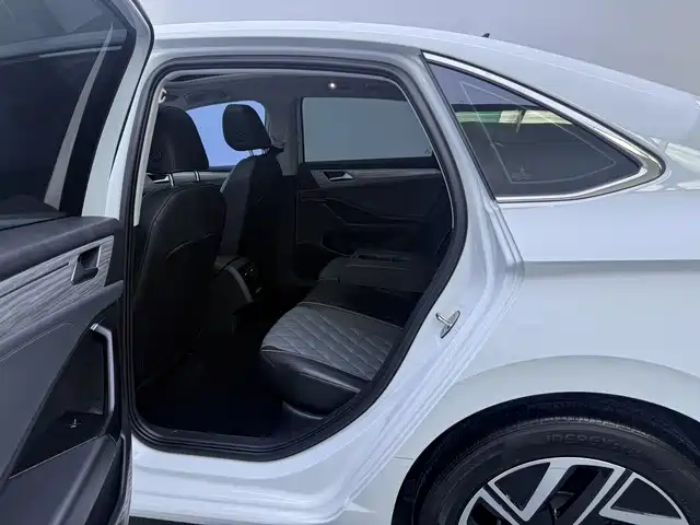 Volkswagen Sagitar — миниатюра 14