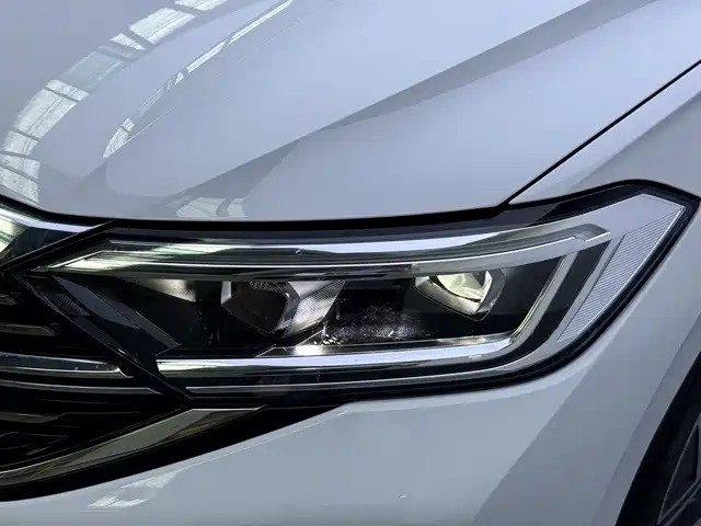 Volkswagen Sagitar — миниатюра 20