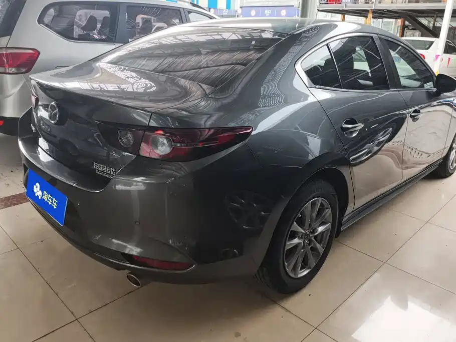 Mazda 3 Axela — миниатюра 3