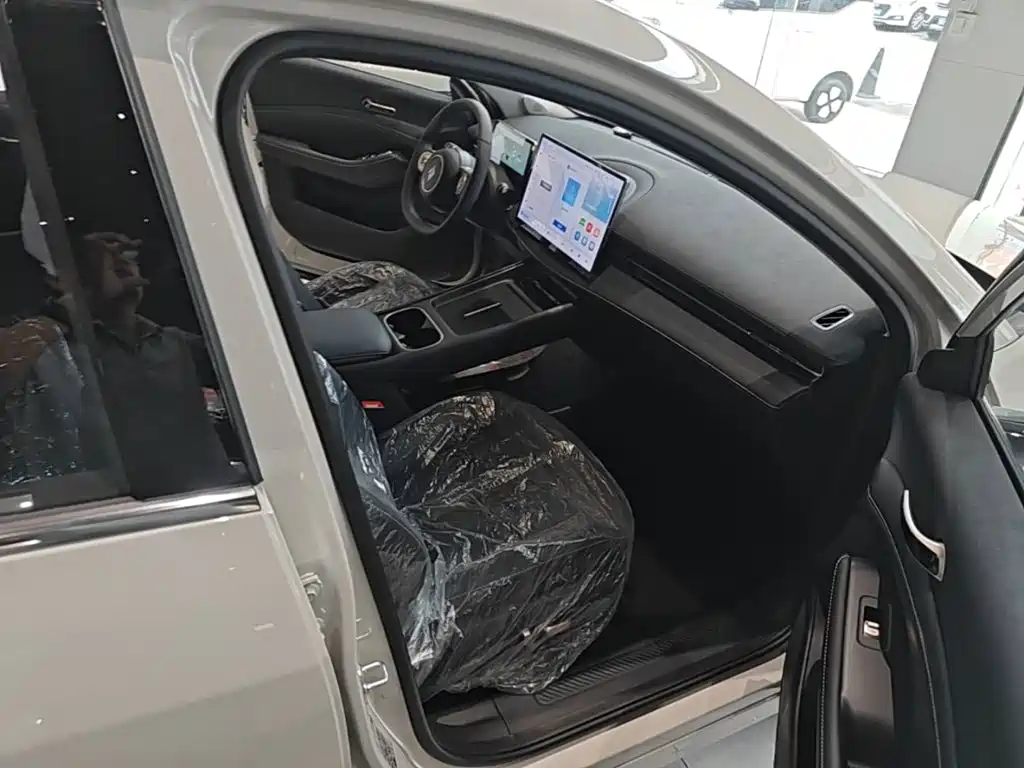 Baojun Yunhai — миниатюра 25