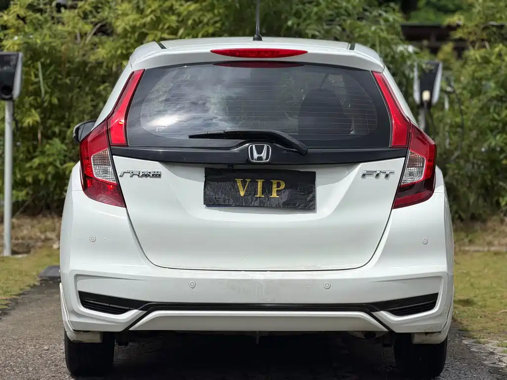 Honda Fit — миниатюра 10