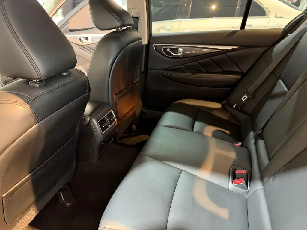 Infiniti Q50L — миниатюра 12