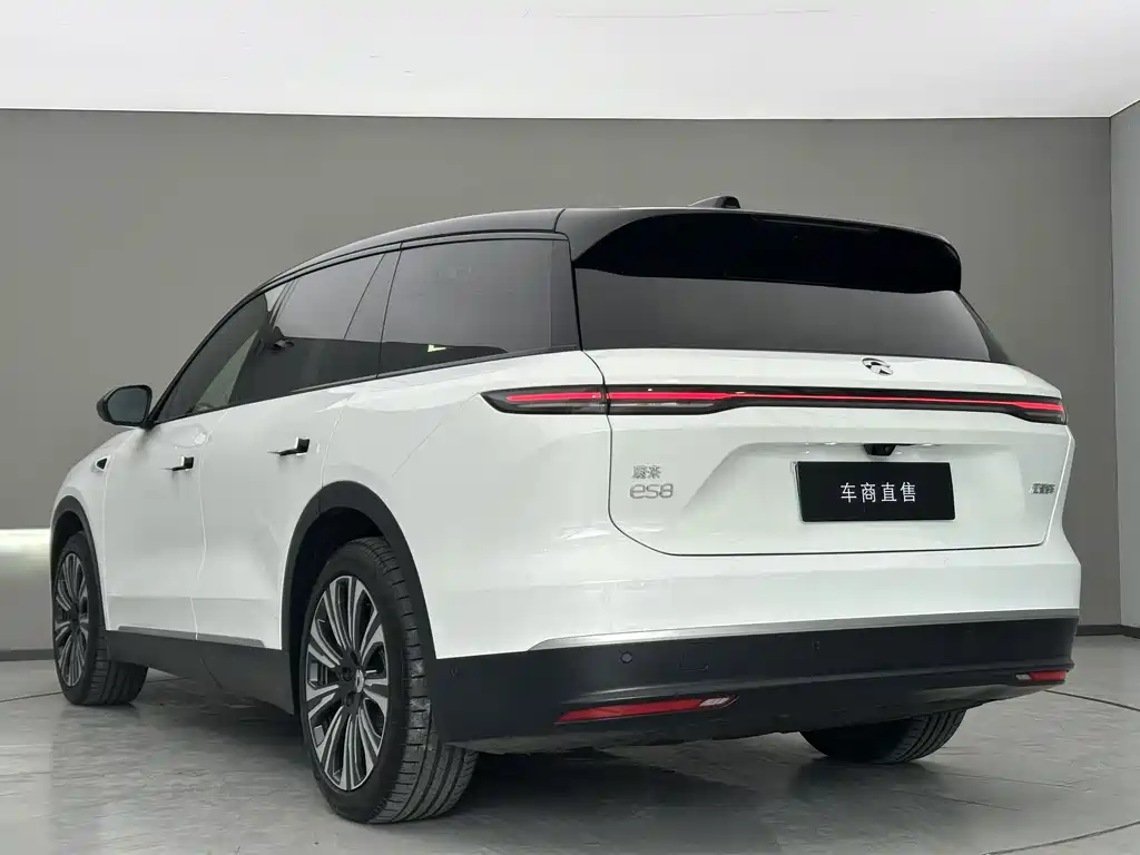NIO ES8 — миниатюра 5
