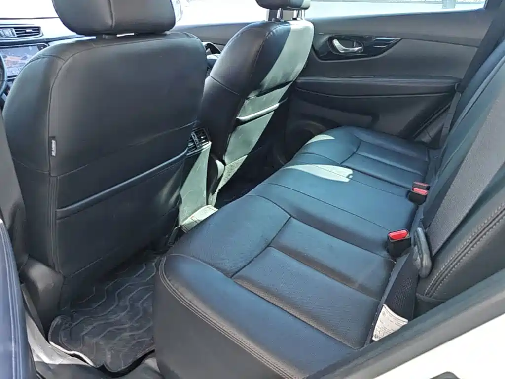 Nissan X-Trail — миниатюра 17