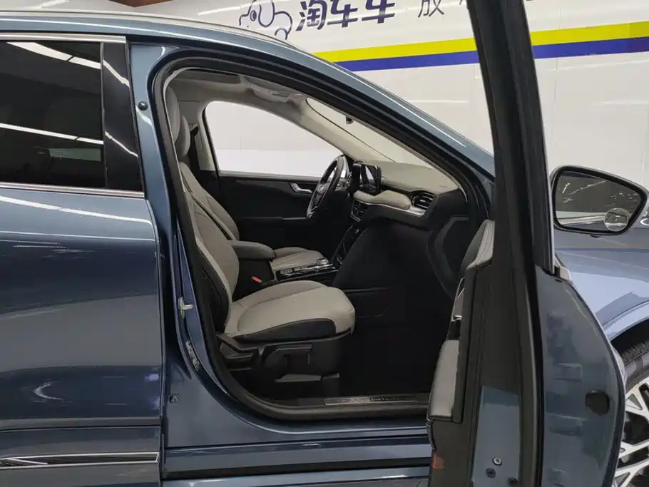 Ford Escape — миниатюра 8