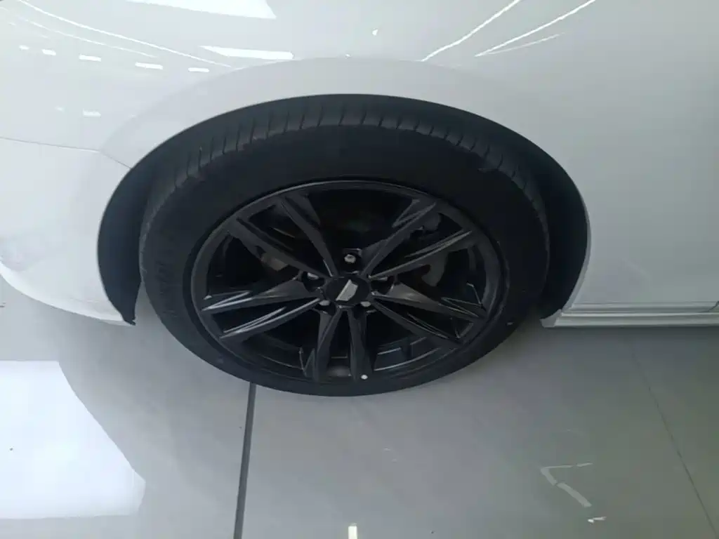 Cadillac CT4 — миниатюра 23
