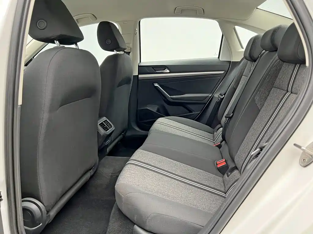 Volkswagen Lavida — миниатюра 14