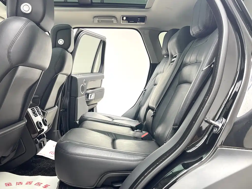 Land Rover Range Rover — миниатюра 9