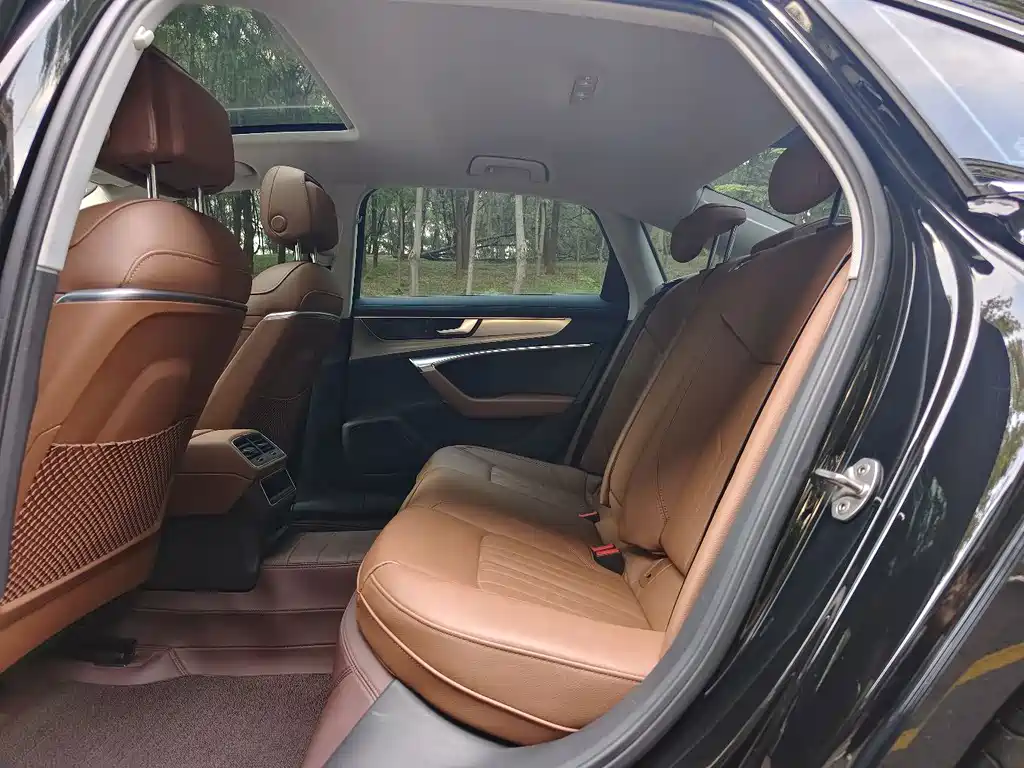 Audi A6L — миниатюра 18