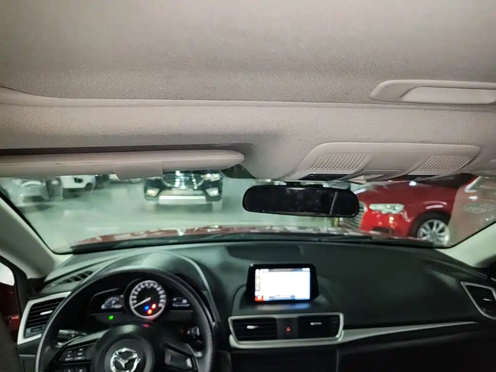 Mazda 3 Axela — миниатюра 18