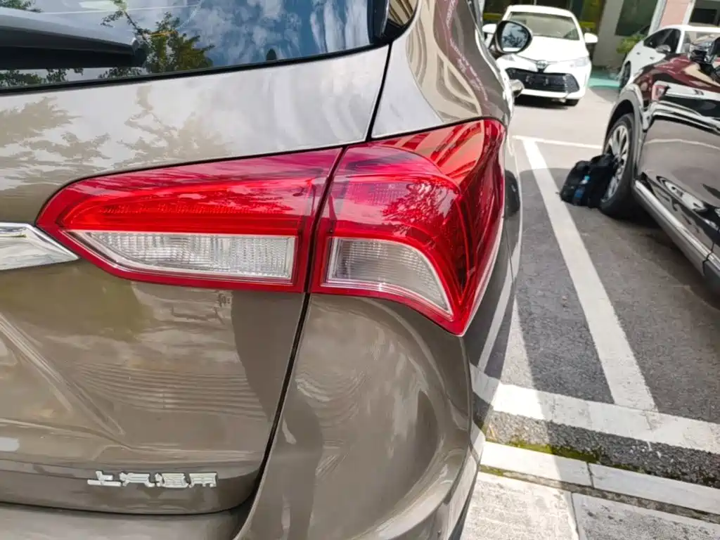 Buick Envision Plus — миниатюра 8