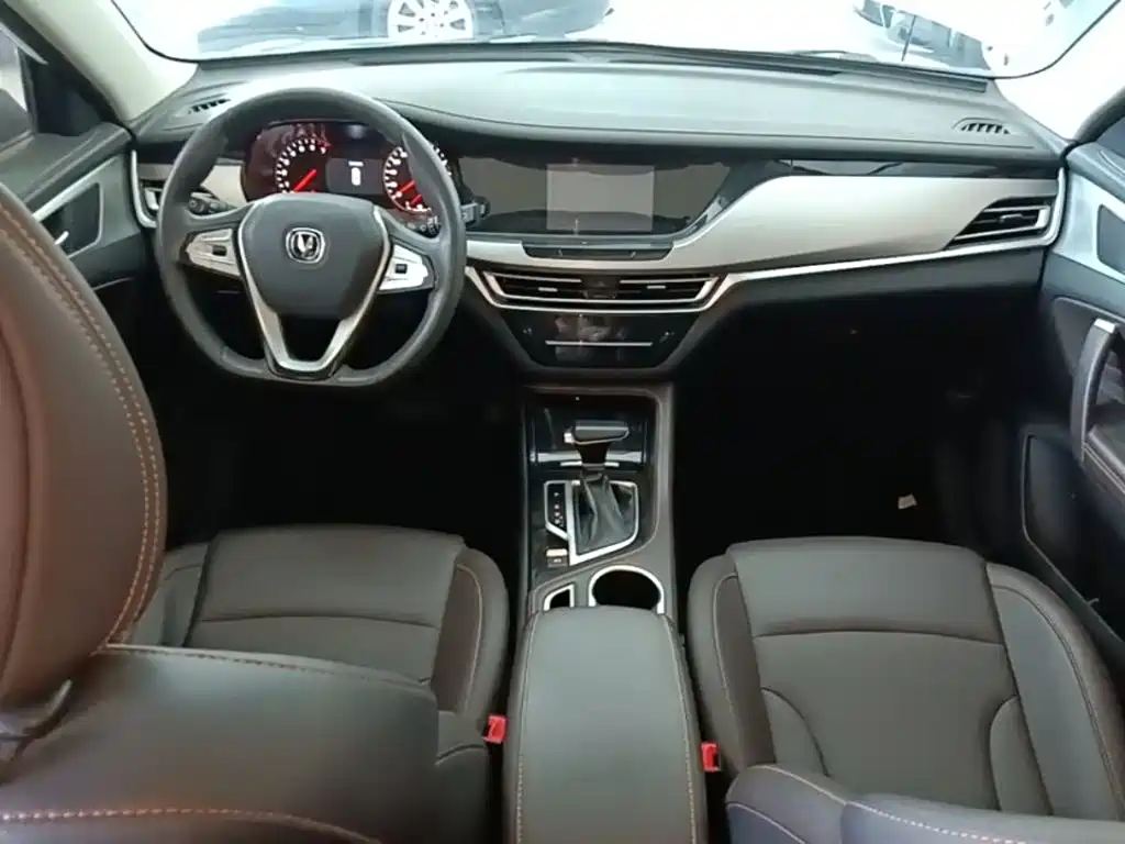 Changan CS35PLUS — миниатюра 10