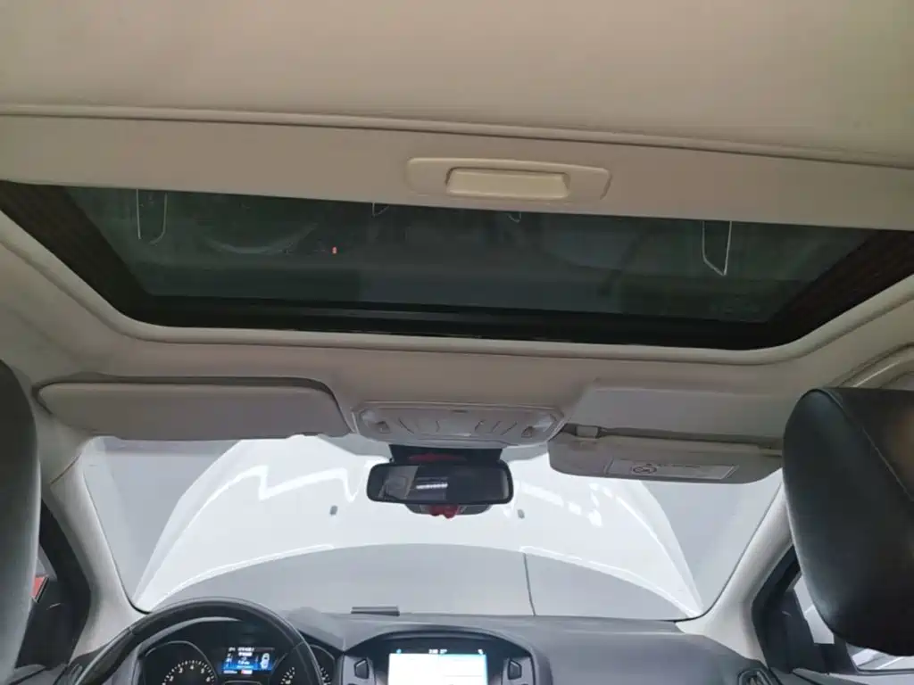 Ford Focus — миниатюра 18