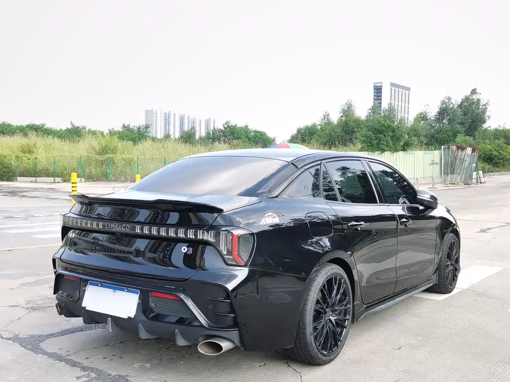 Lynk & Co 03 — миниатюра 8