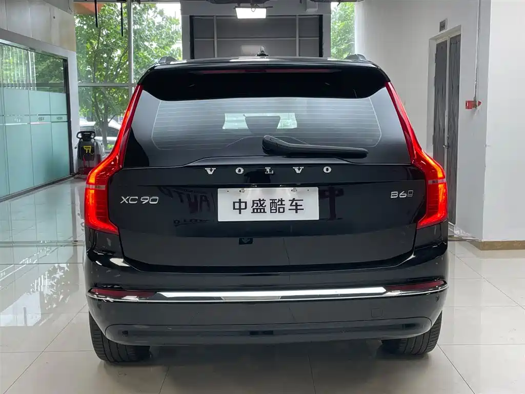 Volvo XC90 2024 B6 Luxury 7 мест