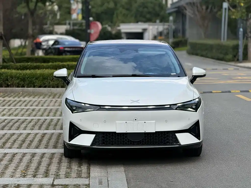 XPeng P5 — миниатюра 2