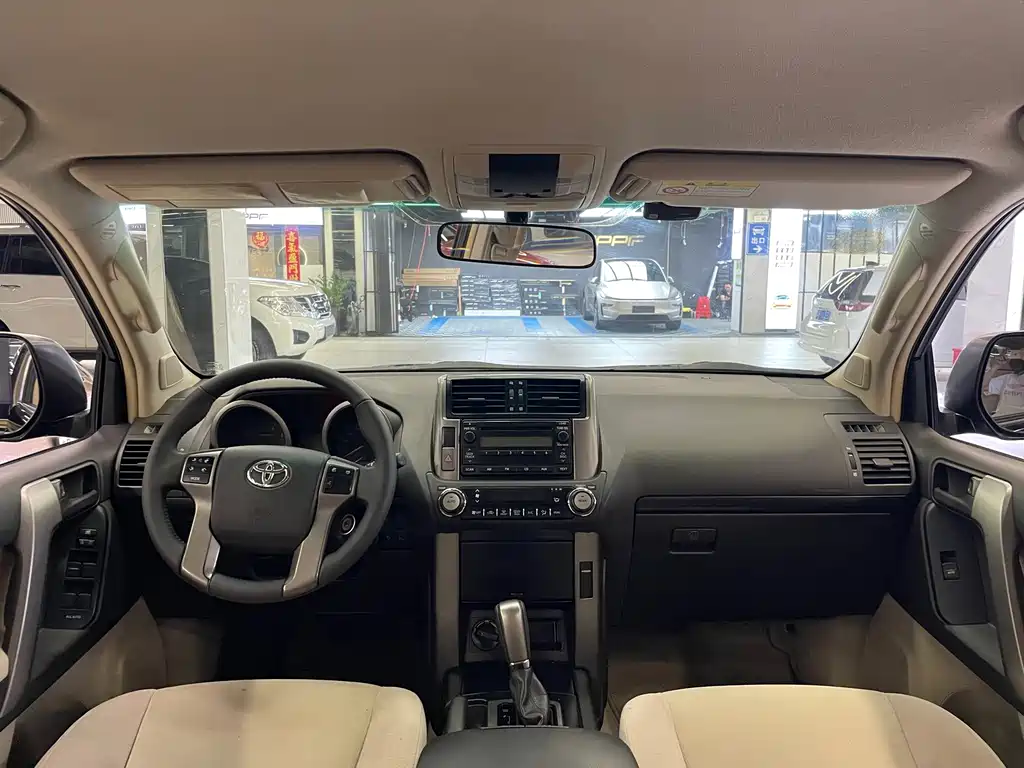 Toyota Prado (Import) — миниатюра 10