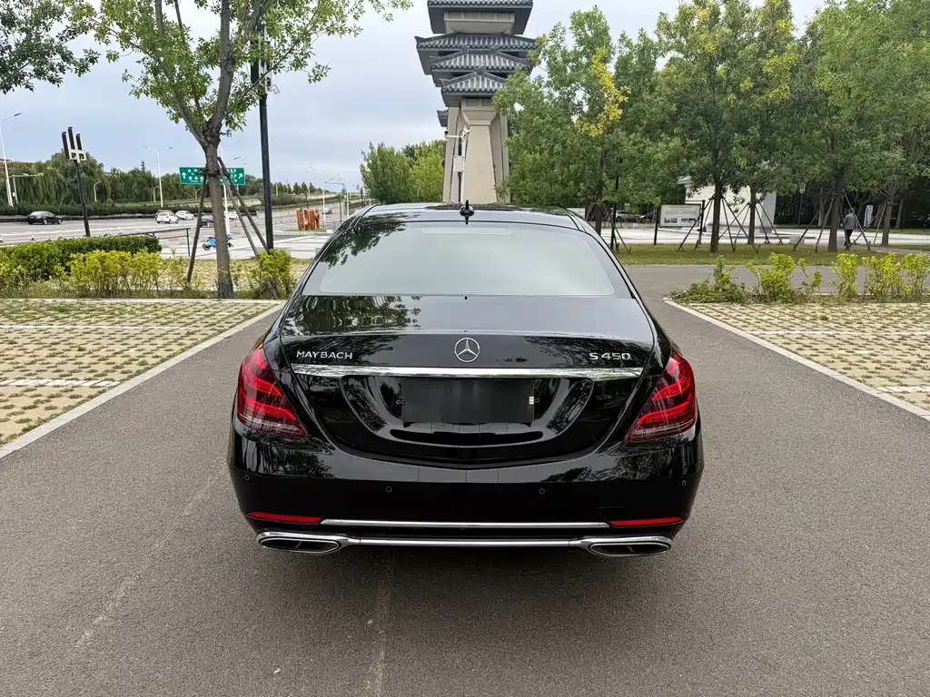 Mercedes-Benz S-Class — миниатюра 12