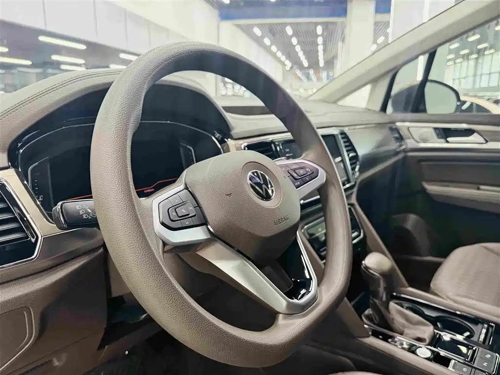 Volkswagen Viloran — миниатюра 13
