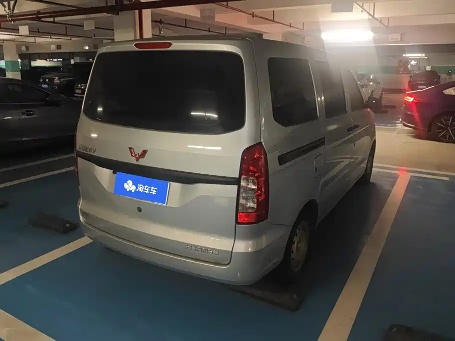 Wuling Hongguang V — миниатюра 3