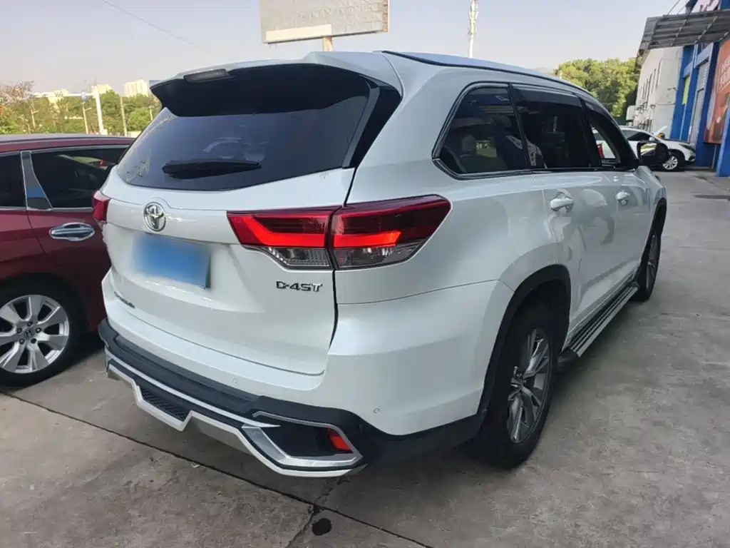 Toyota Highlander — миниатюра 7