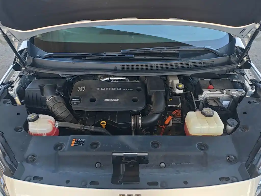 Buick GL8 Hybrid — миниатюра 20