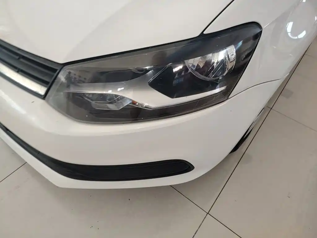 Volkswagen Polo — миниатюра 24