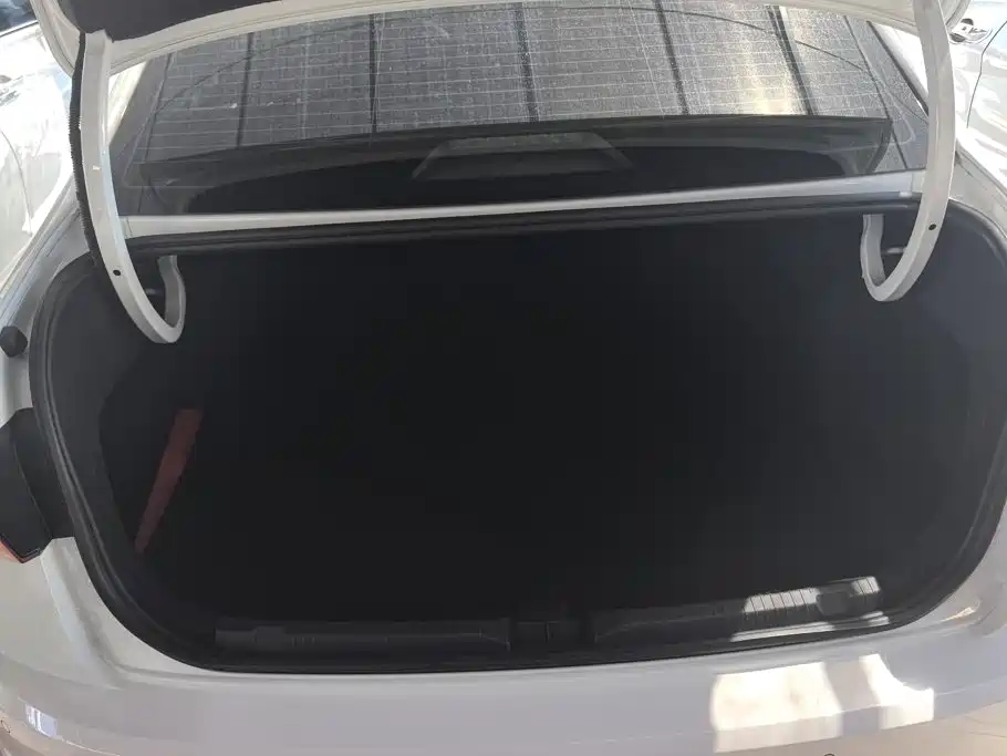 Volkswagen Bora — миниатюра 4