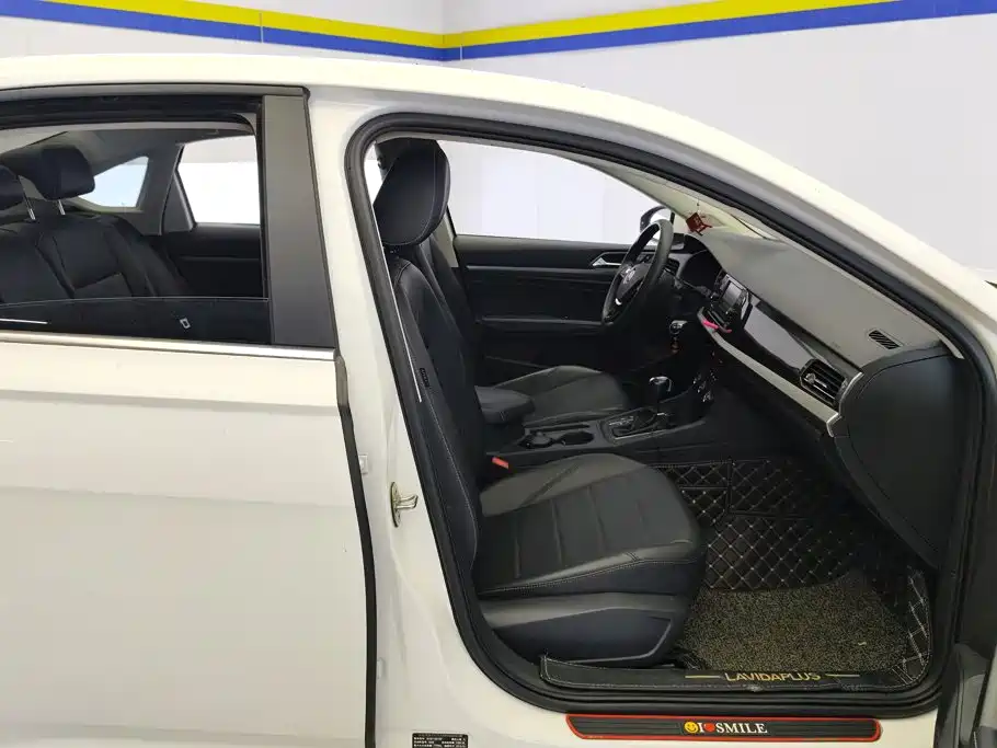 Volkswagen Lavida — миниатюра 8