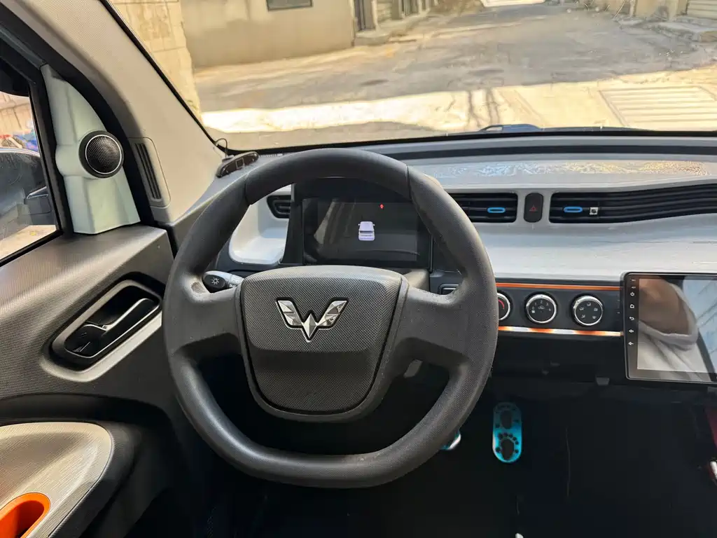 Wuling MINIEV — миниатюра 5
