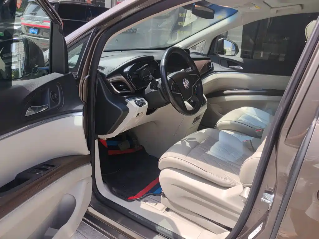 Buick GL8 — миниатюра 14