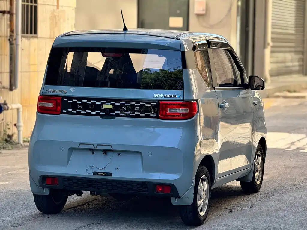 Wuling MINIEV — миниатюра 13