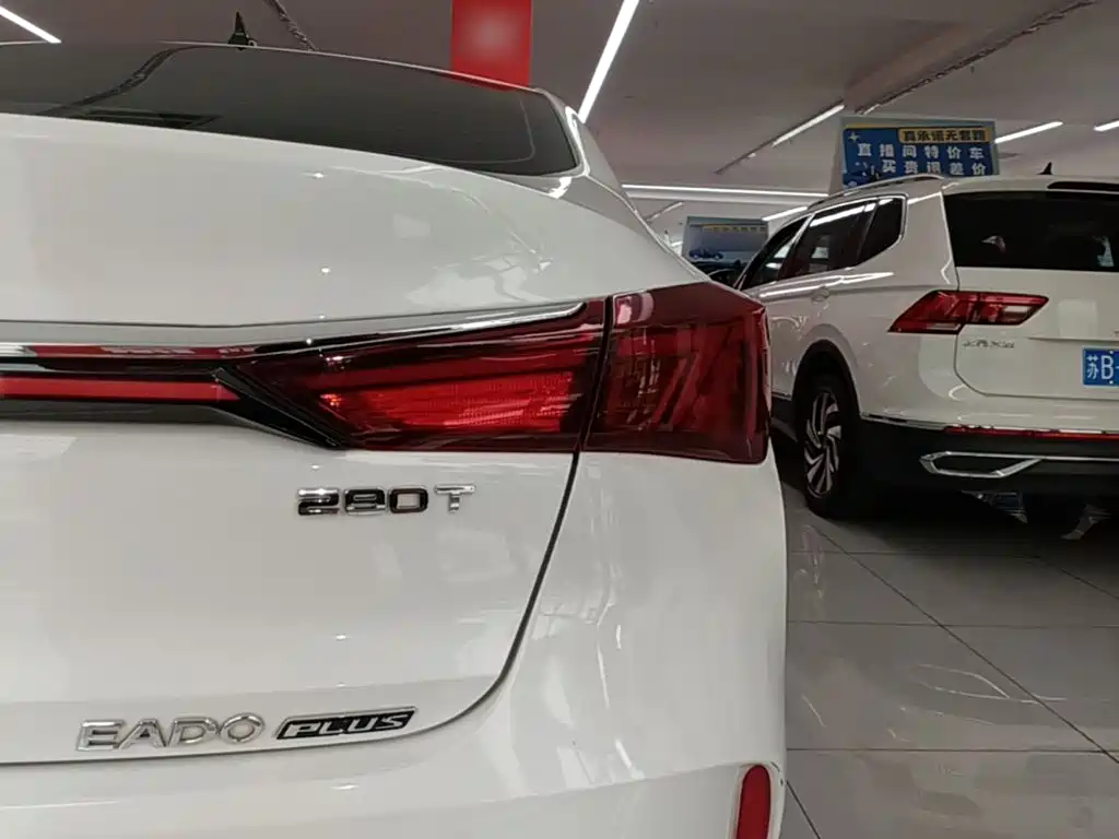 Changan Eado — миниатюра 7