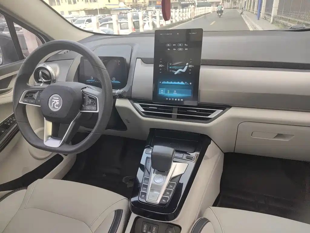 BYD Yuan Pro — миниатюра 16