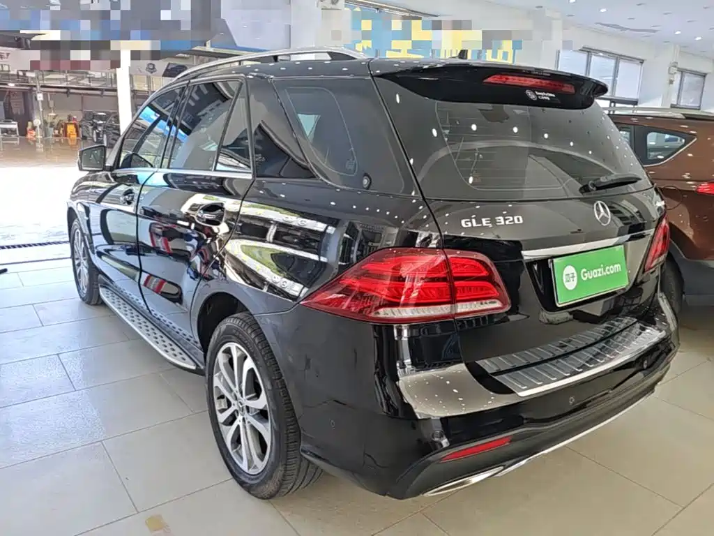 Mercedes-Benz GLE (Import) — миниатюра 5