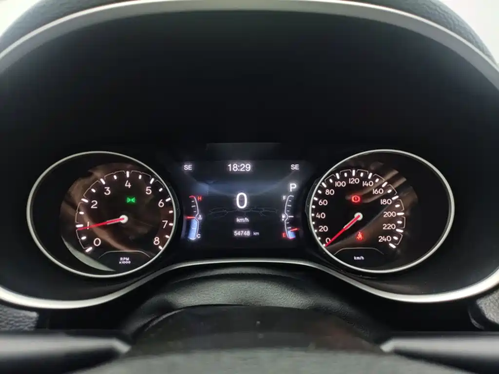 Jeep Compass — миниатюра 5