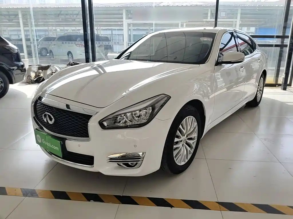 Infiniti Q70 — миниатюра 2