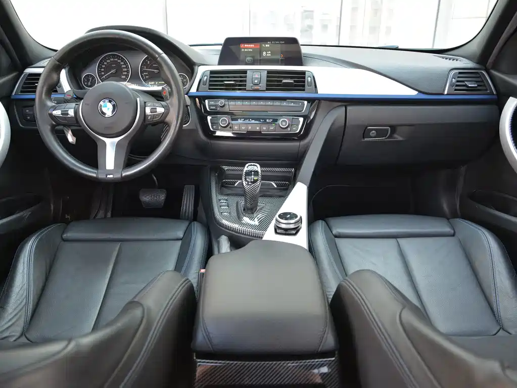 BMW 3 Series — миниатюра 8
