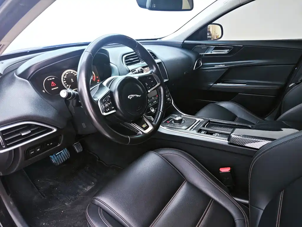 Jaguar XEL — миниатюра 4