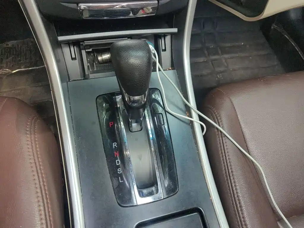 Honda Accord — миниатюра 10