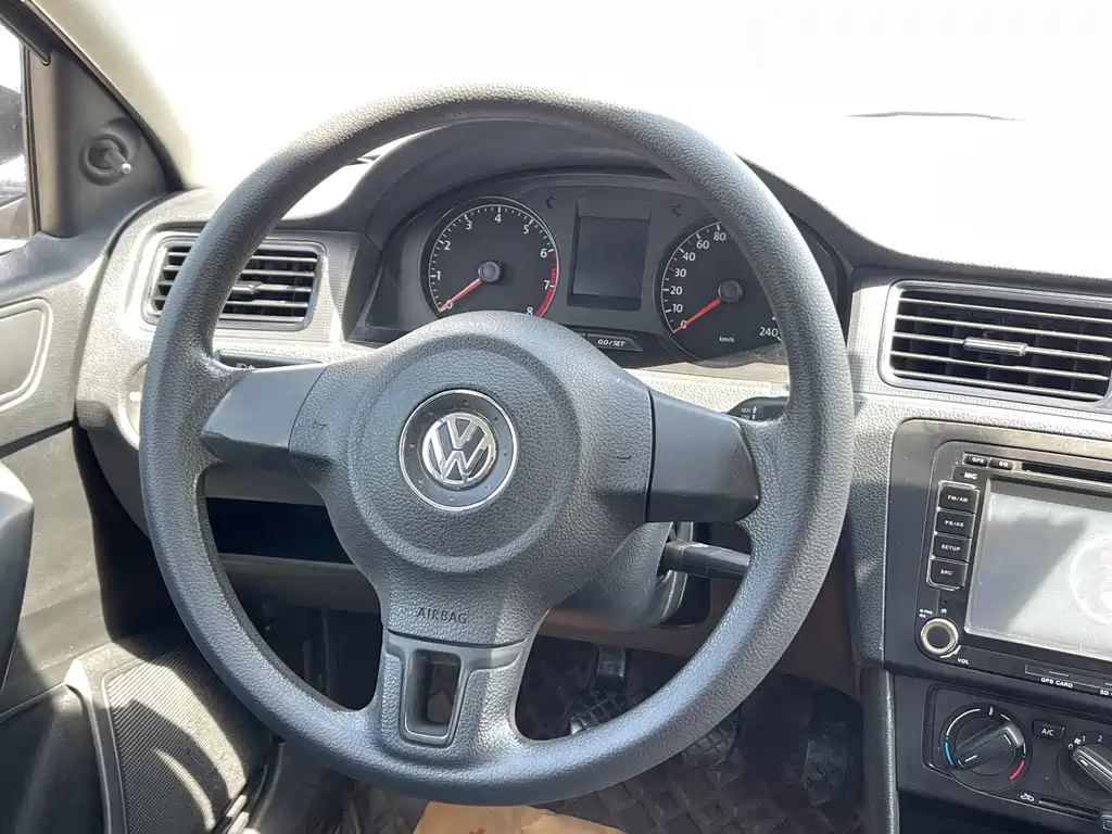 Volkswagen Santana — миниатюра 15