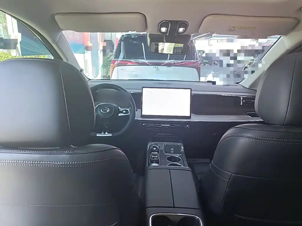 GAC Motor Trumpchi E8 PHEV — миниатюра 10