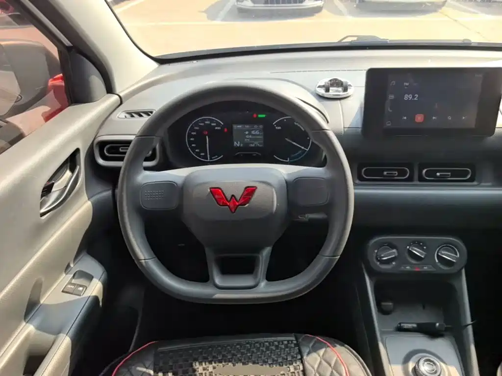 Wuling Hongguang EV — миниатюра 11