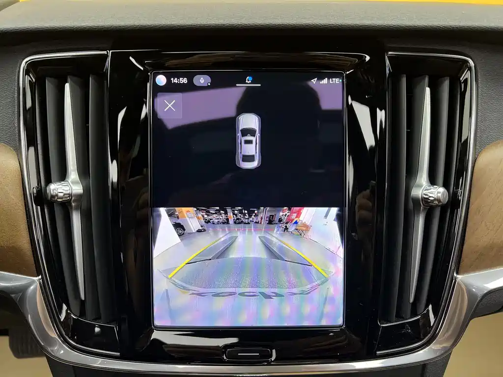 Volvo S90 2024 B5 Luxury
