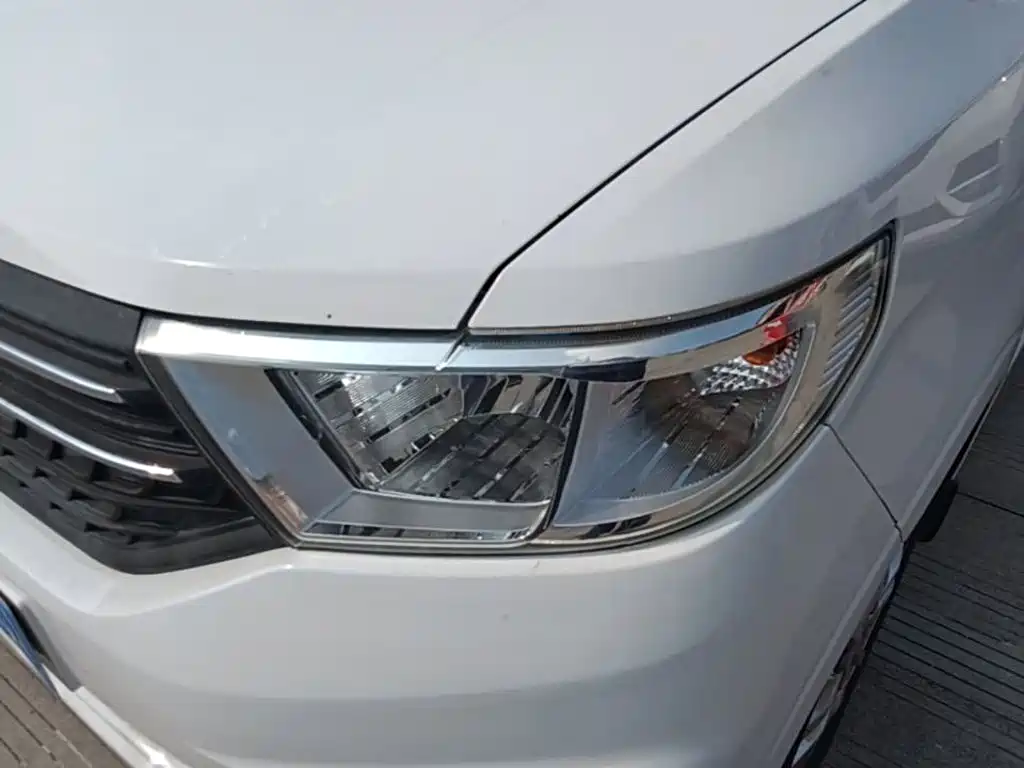 Wuling Hongguang V — миниатюра 24