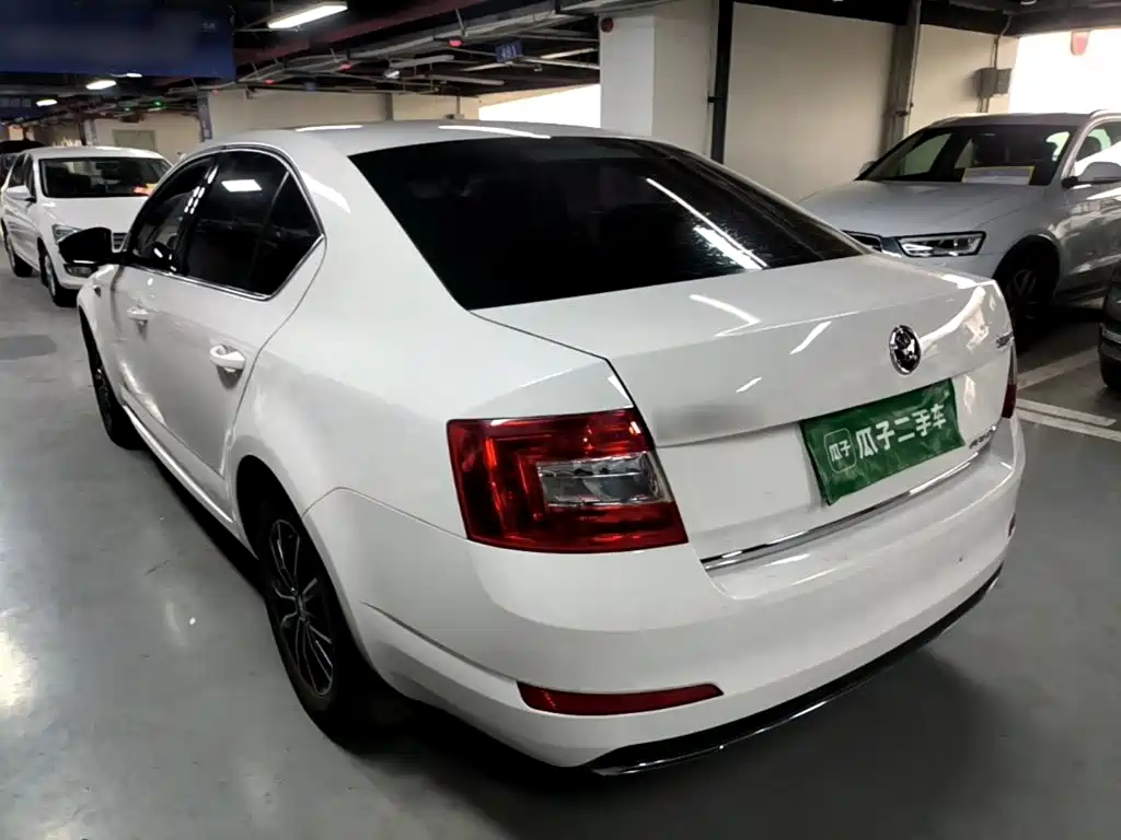 Skoda Octavia — миниатюра 5