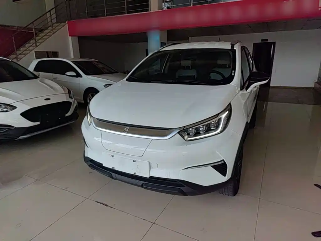 BYD Yuan Pro — миниатюра 2